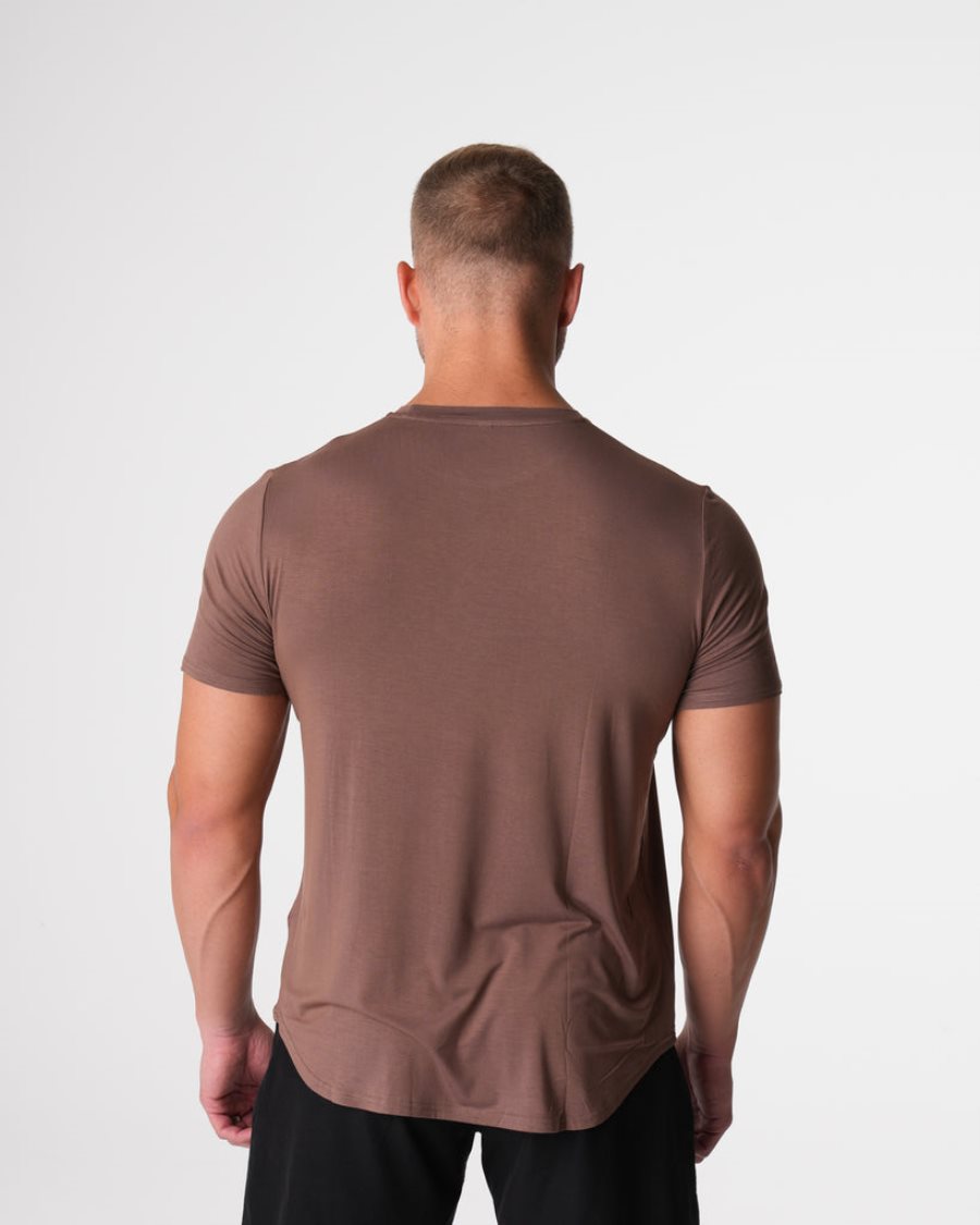 NVGTN Tech Fitted T-shirts Herren Braun Österreich | bwYEdVGC